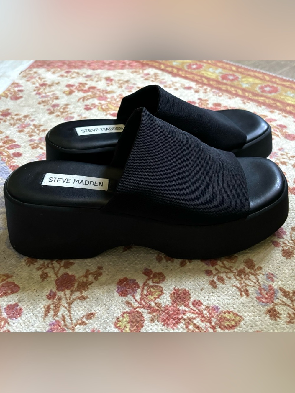 Steve Madden Black Platform Slides - Picture 3 of 5